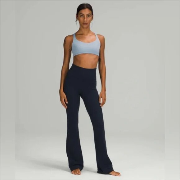 Lululemon Groove Super-High-Rise Flared Pant Nulu True Navy size 4 - Picture 3 of 13